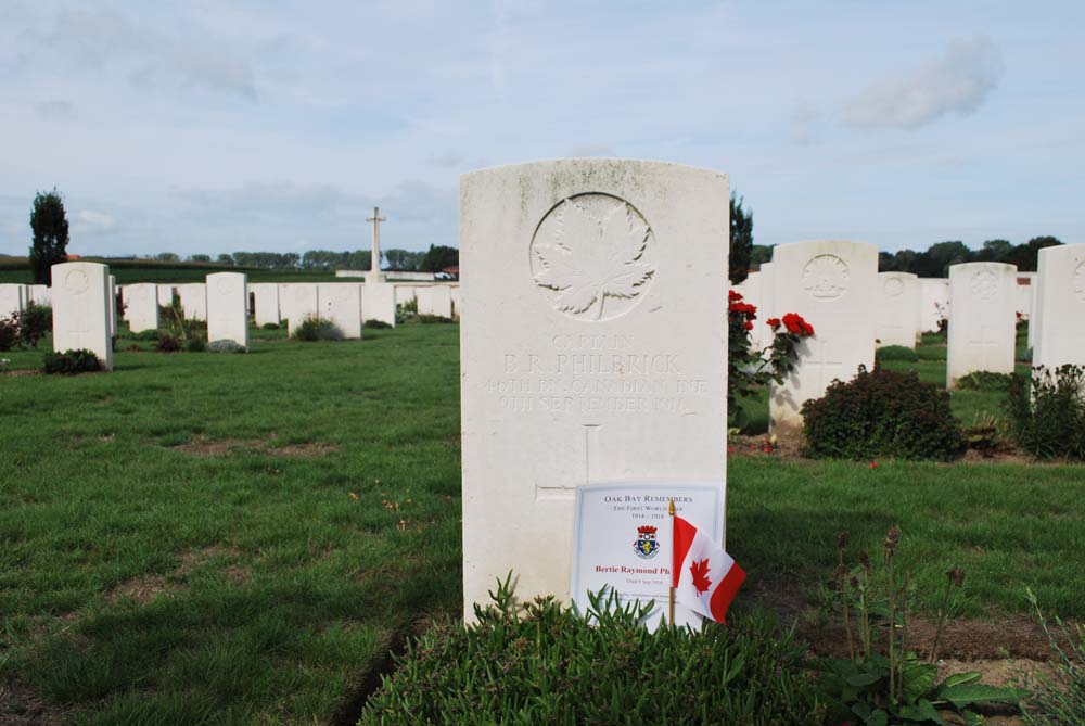 Memorial to Captain Bertie Raymond Philbrick, Ridge Wood Military Cemetery, Belgium (Photo: C. Duncan, 2018)