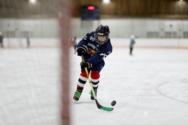 Ice Hockey Camp (age group 1)Oak Bay Rec March 23 2023 ©KevinLightPhoto _EV22166